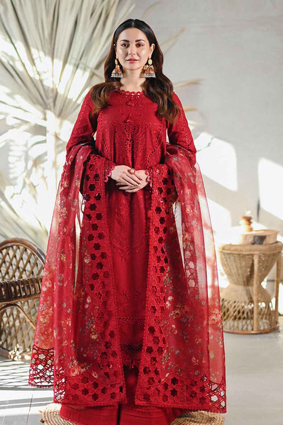 Hania Amir – EC677 | Unstitched | luxury Wedding Red Embroidered